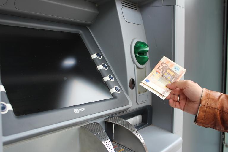 bankomat a eura